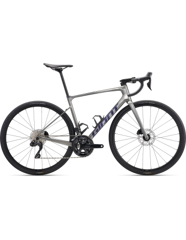 Maantiepyörä GIANT Defy Advanced 1, hiilenharmaa/Linnunrata (M/L)