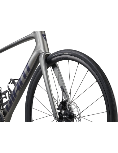 Maantiepyörä GIANT Defy Advanced 1, hiilenharmaa/Linnunrata (M/L)