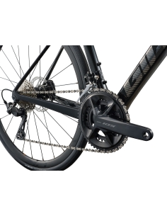 Maantiepyörä GIANT Defy Advanced 2 (2026) Syvänmusta (M/L) 2