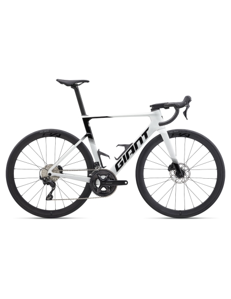Шоссейный велосипед GIANT Propel Advanced 2 (2027) белый (M)